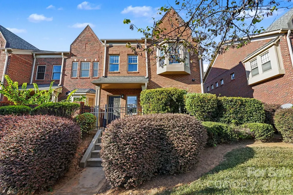 4670 Dabney Vigor Drive Charlotte, NC 28209