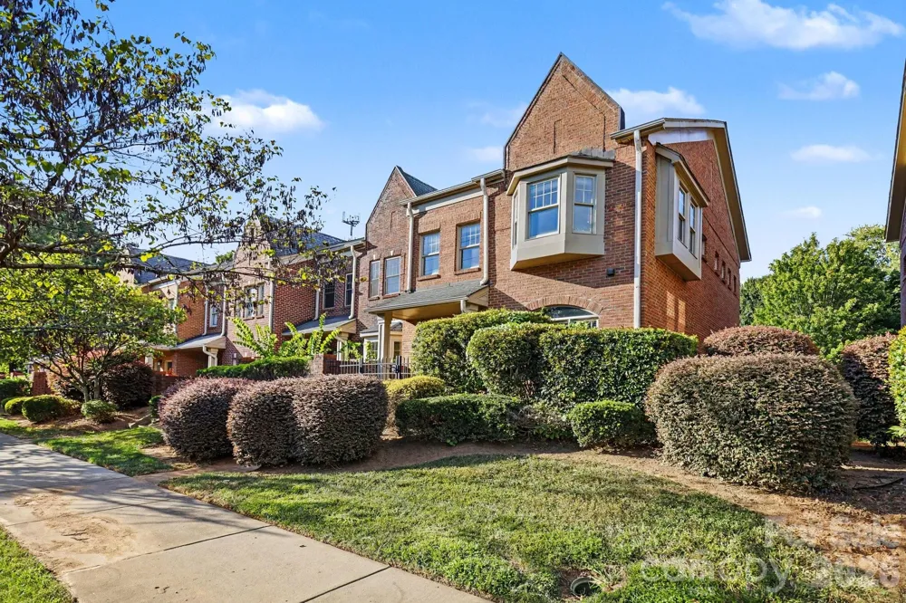 4670 Dabney Vigor Drive Charlotte, NC 28209