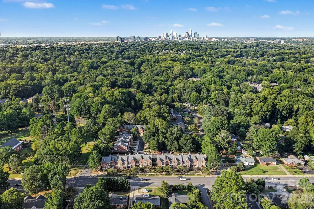 4670 Dabney Vigor Drive Charlotte, NC 28209