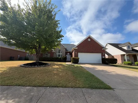 4410 W Braymore Drive