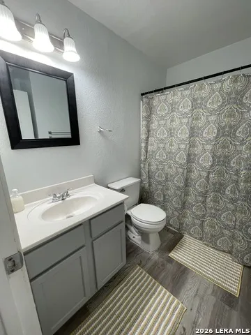 11922 Meadow Wls San Antonio, TX 78254