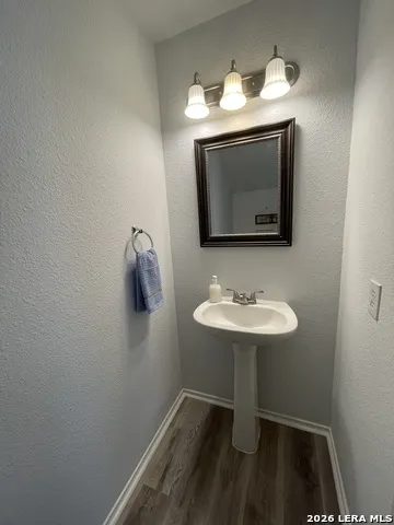 11922 Meadow Wls San Antonio, TX 78254
