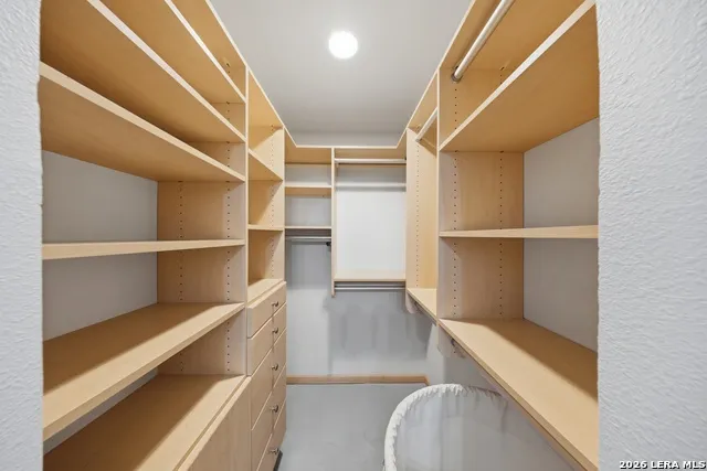 214 E Travis Unit 303 San Antonio, TX 78205