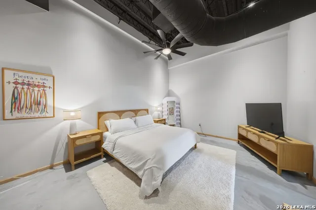 214 E Travis Unit 303 San Antonio, TX 78205