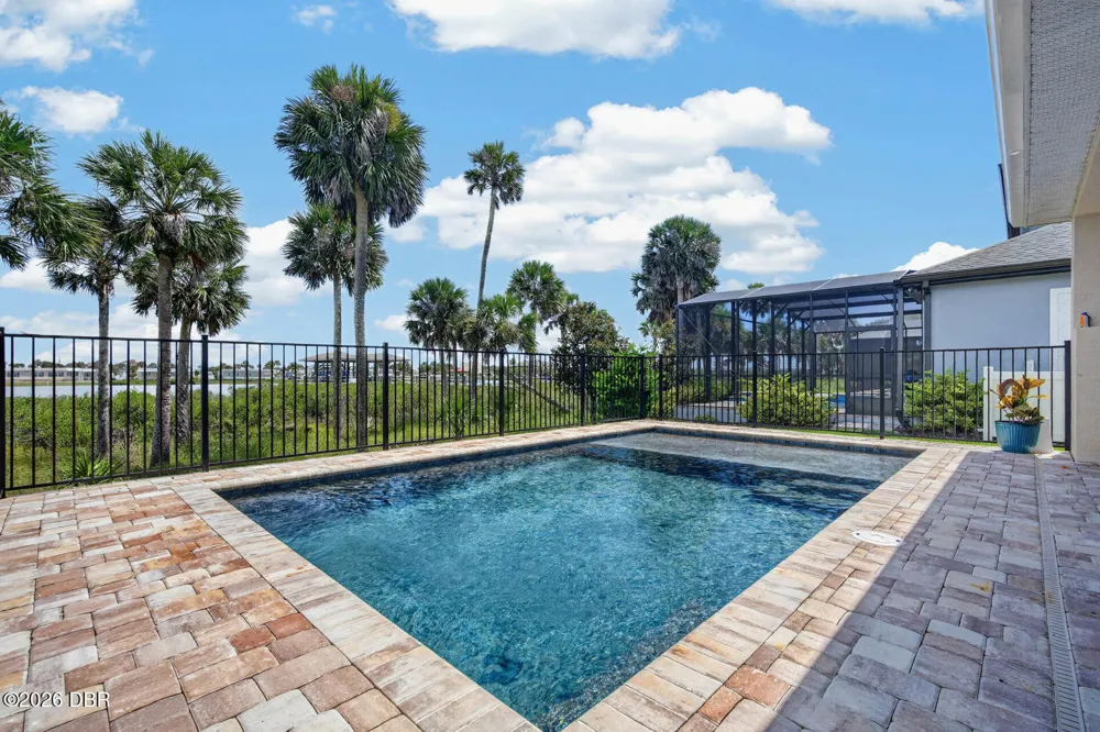 31 S Riverwalk Drive Palm Coast, FL 32137