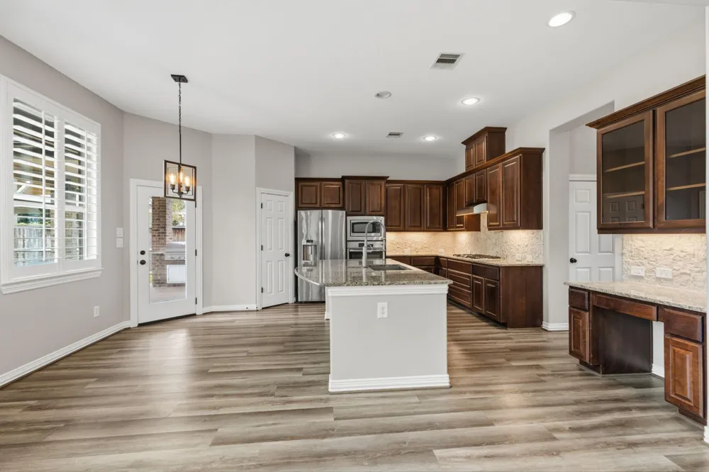 25107 Hogan Bridge Drive Spring, TX 77389