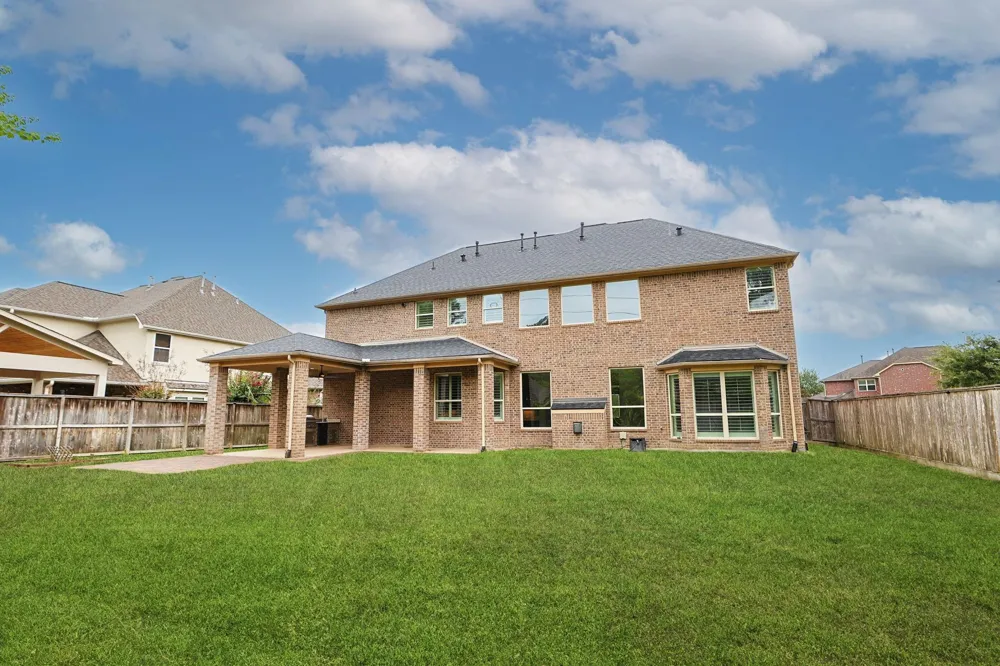 25107 Hogan Bridge Drive Spring, TX 77389