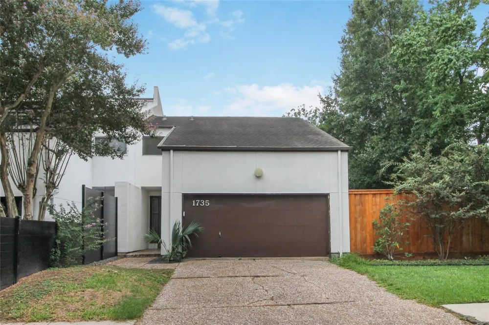1735 Norfolk Street Houston, TX 77098