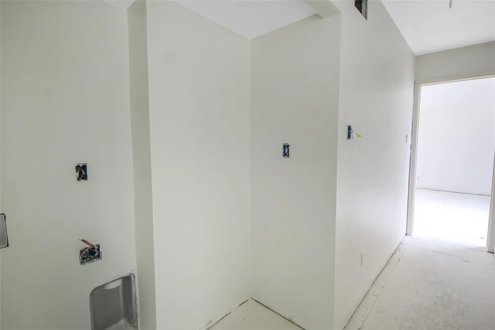 1735 Norfolk Street Houston, TX 77098