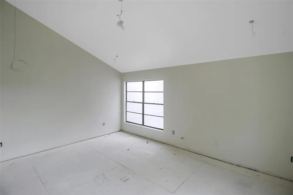 1735 Norfolk Street Houston, TX 77098