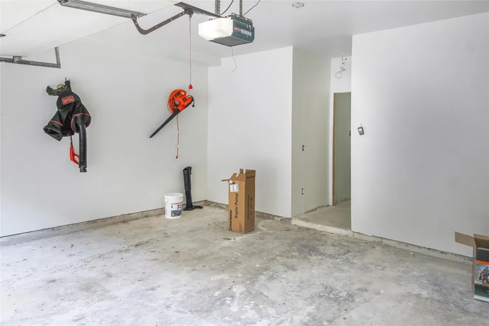 1735 Norfolk Street Houston, TX 77098