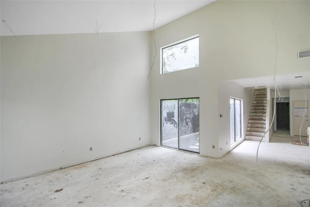 1735 Norfolk Street Houston, TX 77098