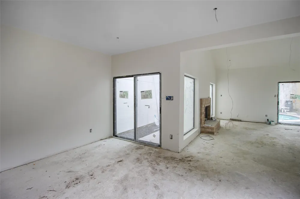 1735 Norfolk Street Houston, TX 77098