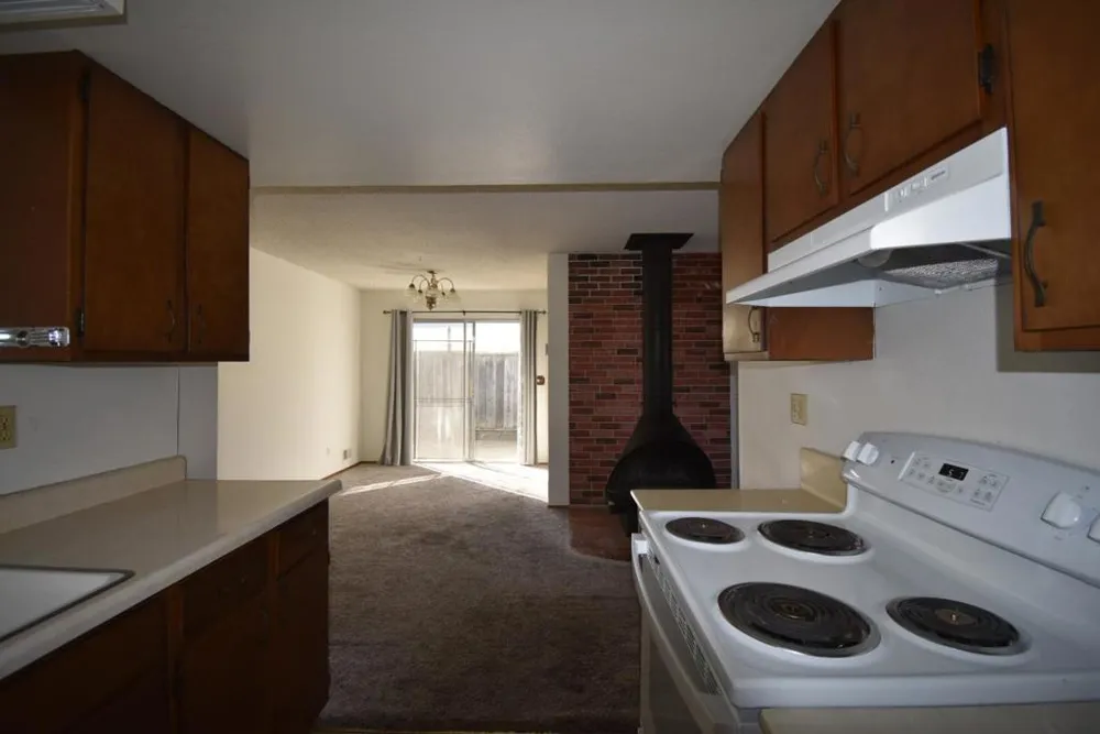 279 Hushbeck Avenue Watsonville, CA 95076
