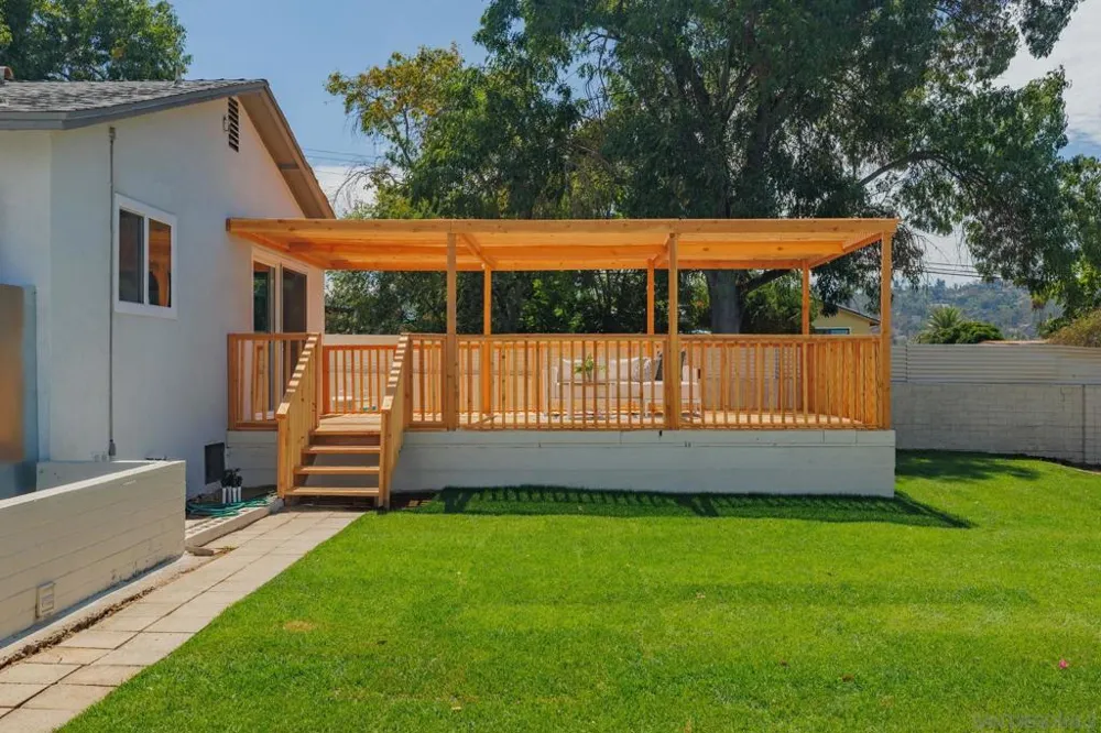 668 Van Houten Ave El Cajon, CA 92020