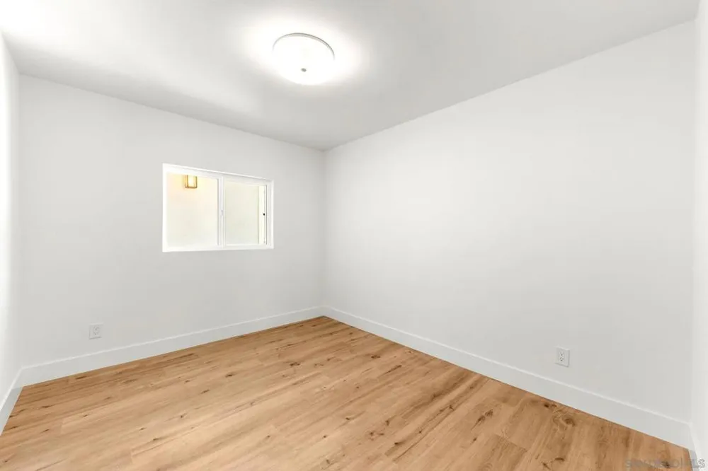 668 Van Houten Ave El Cajon, CA 92020