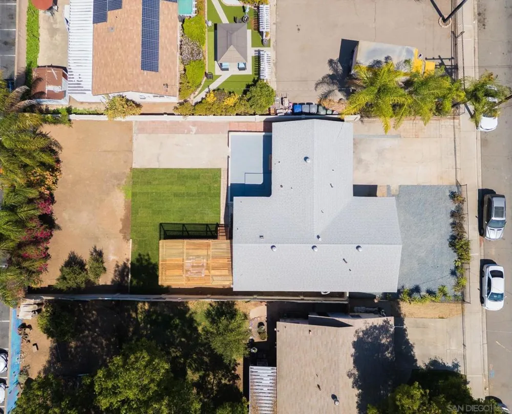 668 Van Houten Ave El Cajon, CA 92020