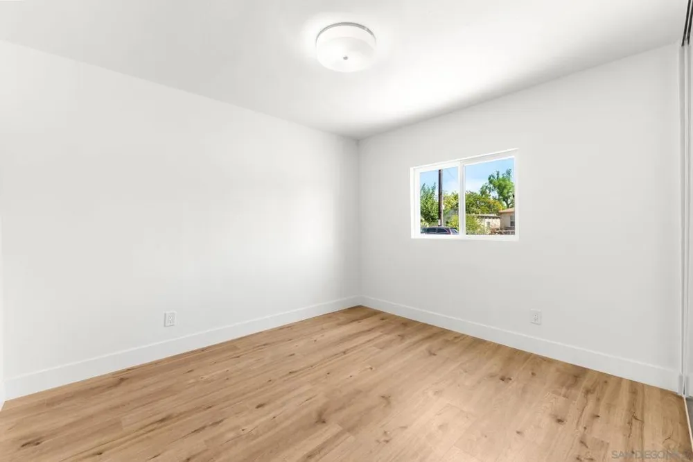 668 Van Houten Ave El Cajon, CA 92020