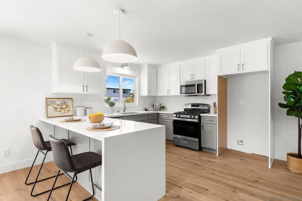 668 Van Houten Ave El Cajon, CA 92020
