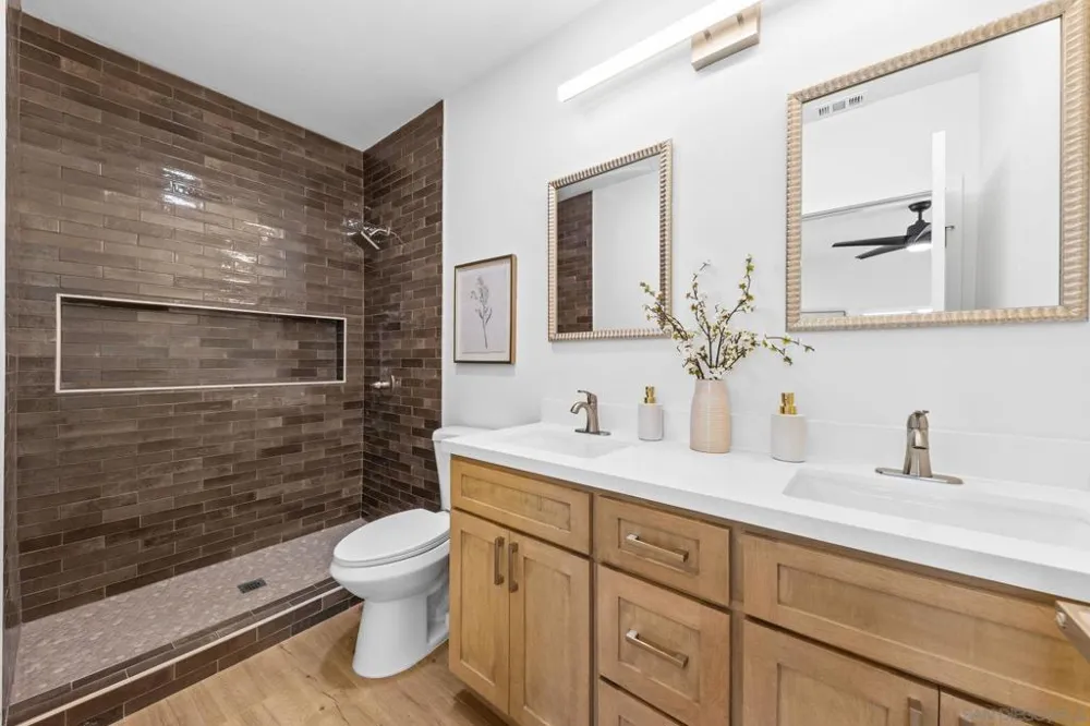 668 Van Houten Ave El Cajon, CA 92020
