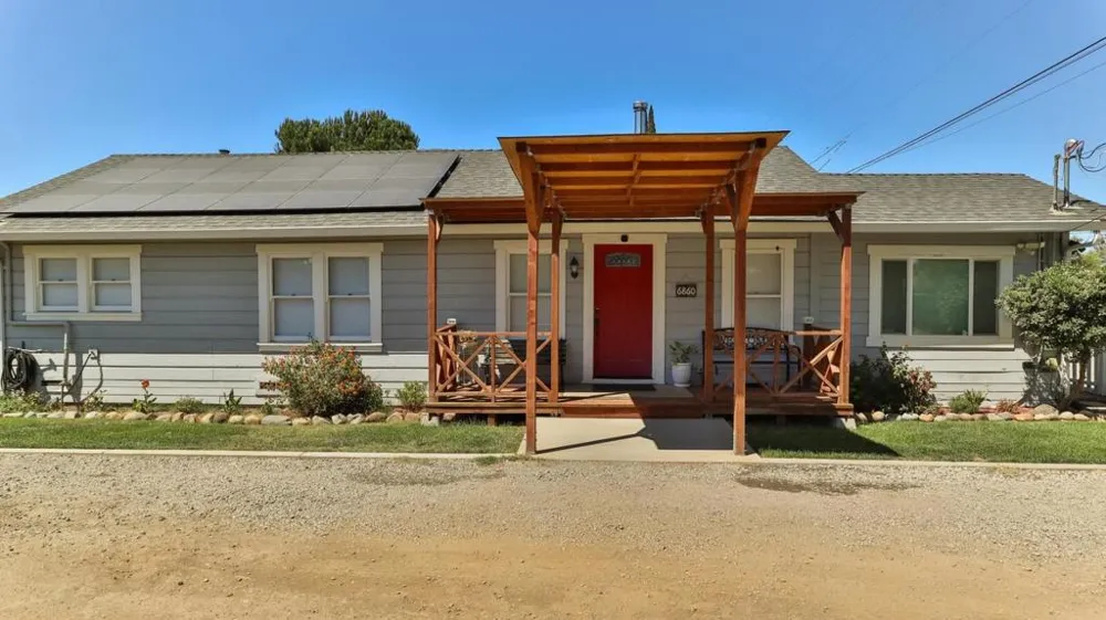 6860 F STREET Tres Pinos, CA 95075