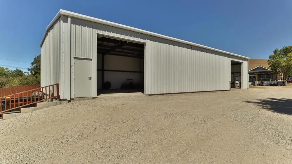 6860 F STREET Tres Pinos, CA 95075