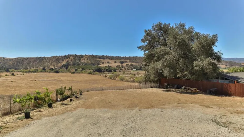 6860 F STREET Tres Pinos, CA 95075