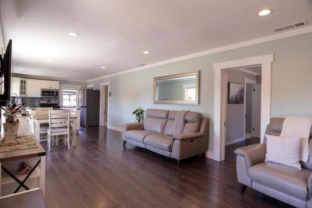 6860 F STREET Tres Pinos, CA 95075