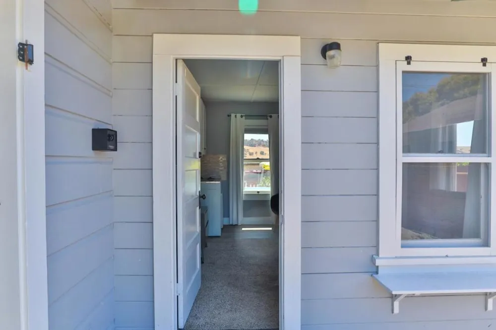 6860 F STREET Tres Pinos, CA 95075
