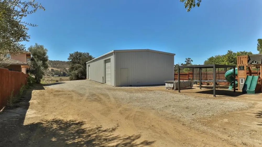 6860 F STREET Tres Pinos, CA 95075