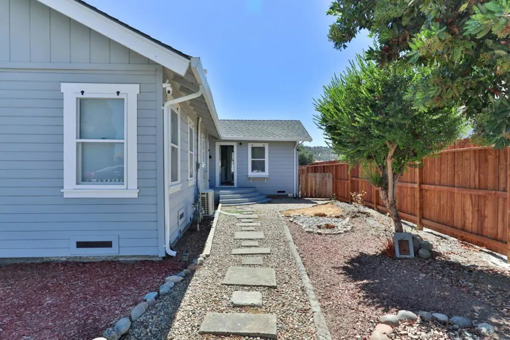 6860 F STREET Tres Pinos, CA 95075