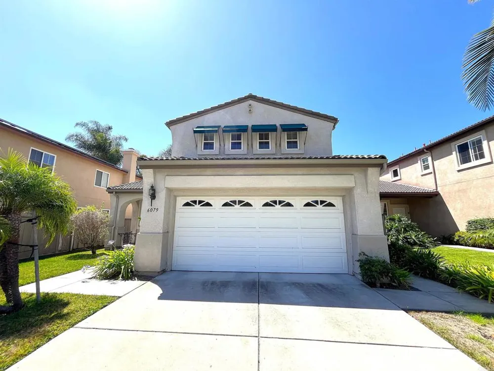 6079 Paseo Pradera Carlsbad, CA 92009