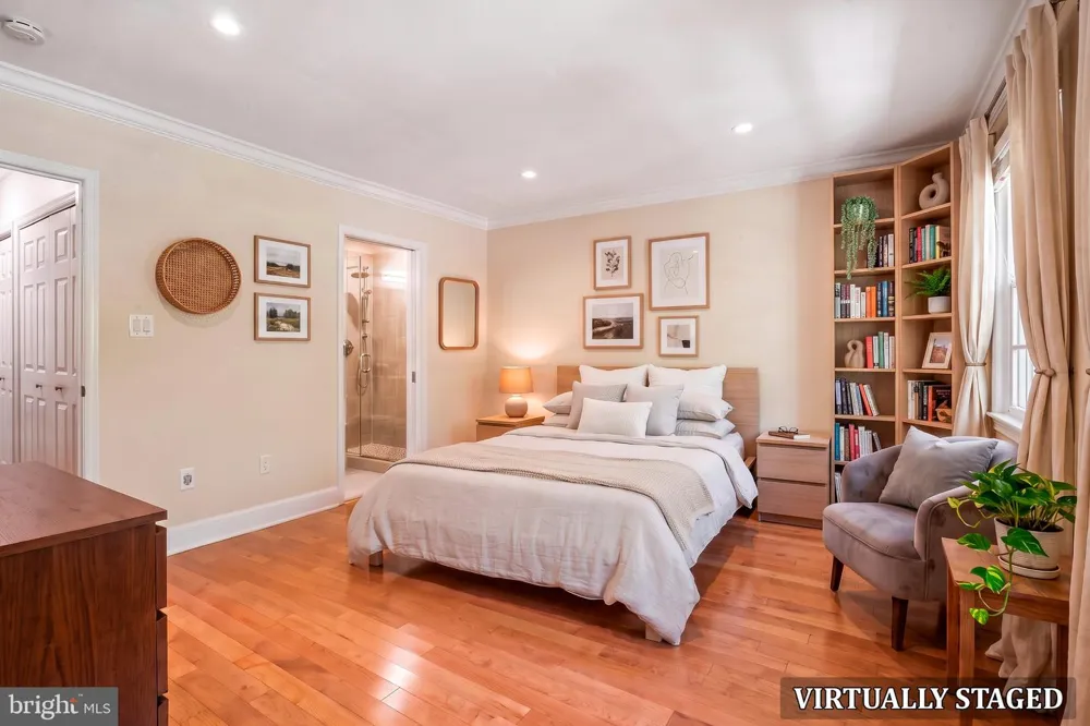 3217 SUTTON PLACE NW #B Washington, DC 20016