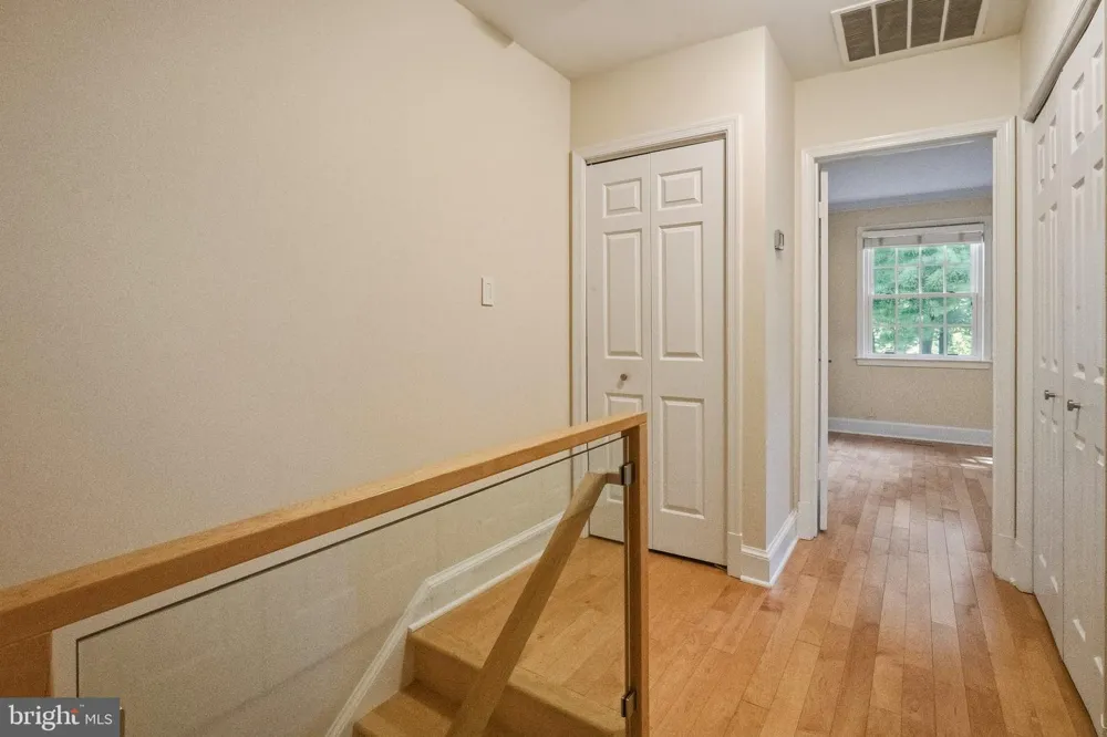 3217 SUTTON PLACE NW #B Washington, DC 20016