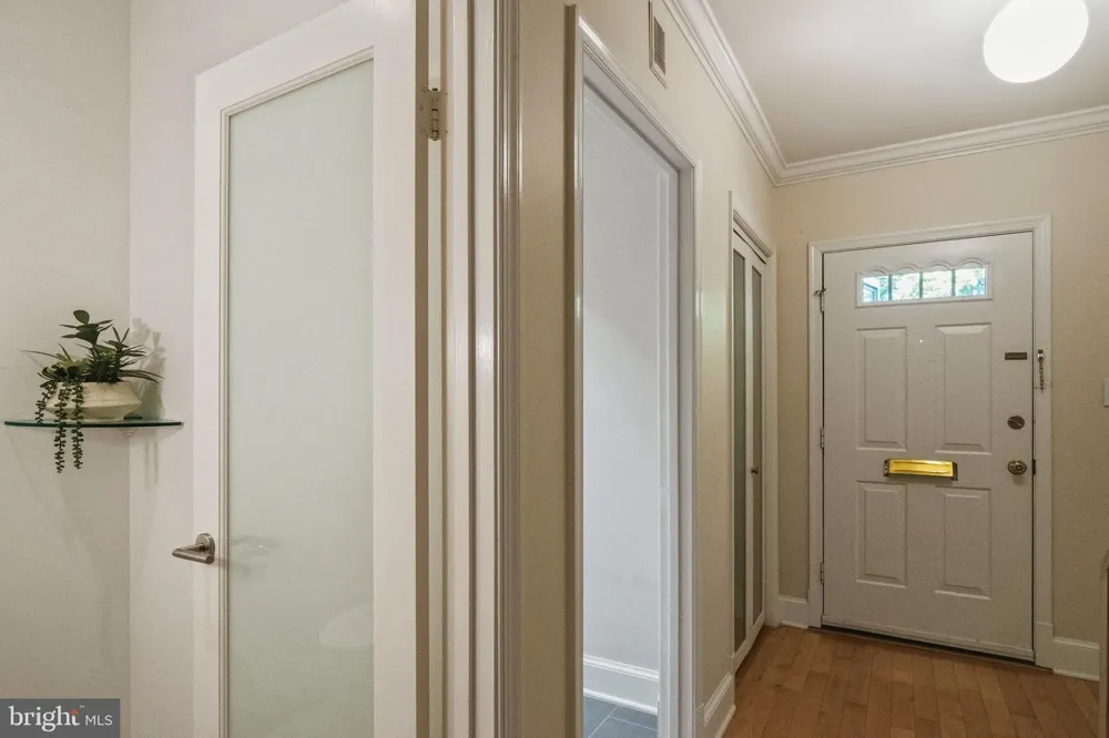 3217 SUTTON PLACE NW #B Washington, DC 20016