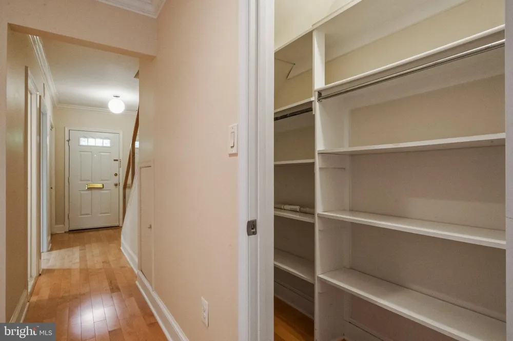 3217 SUTTON PLACE NW #B Washington, DC 20016