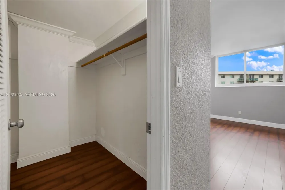 19390 Collins Ave #1520 Sunny Isles Beach, FL 33160