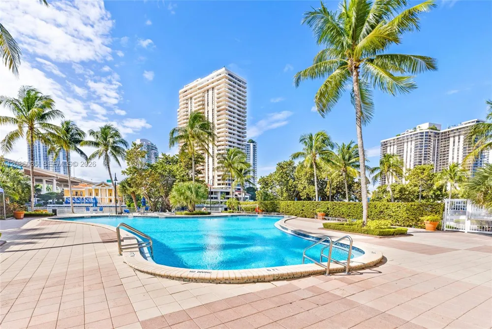 19390 Collins Ave #1520 Sunny Isles Beach, FL 33160