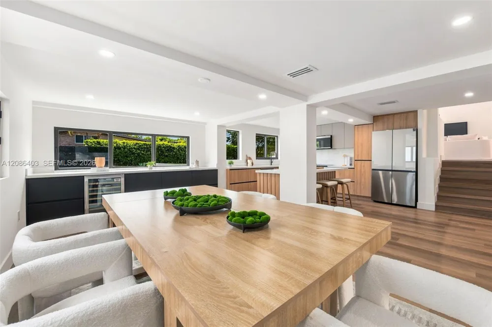 2412 Sugarloaf Ln Fort Lauderdale, FL 33312