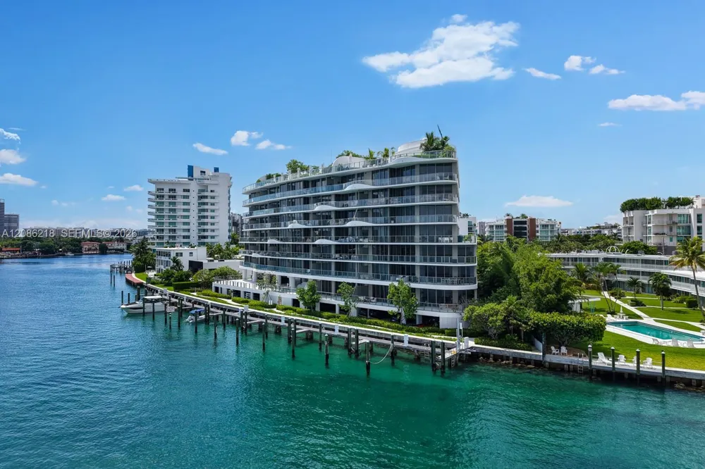 1135 103rd St #506 Bay Harbor Islands, FL 33154