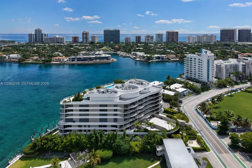 1135 103rd St #506 Bay Harbor Islands, FL 33154