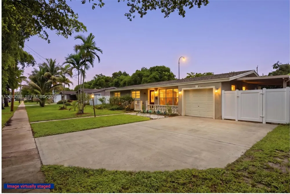 4750 NW 1st St Plantation, FL 33317