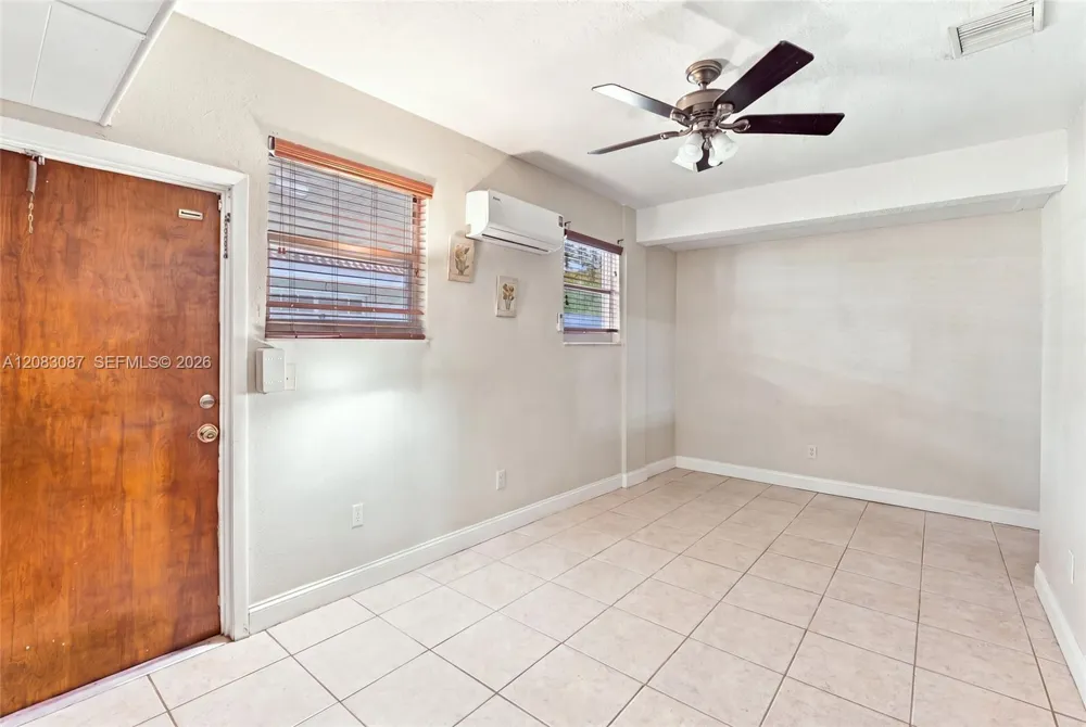 4750 NW 1st St Plantation, FL 33317