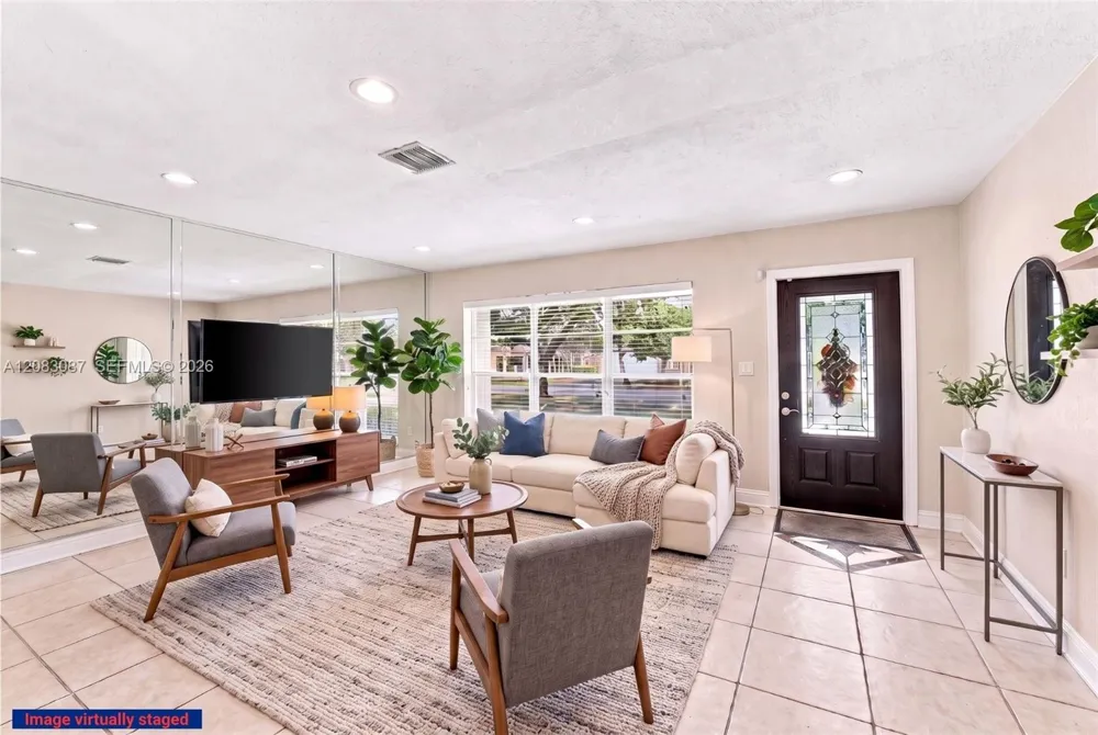 4750 NW 1st St Plantation, FL 33317