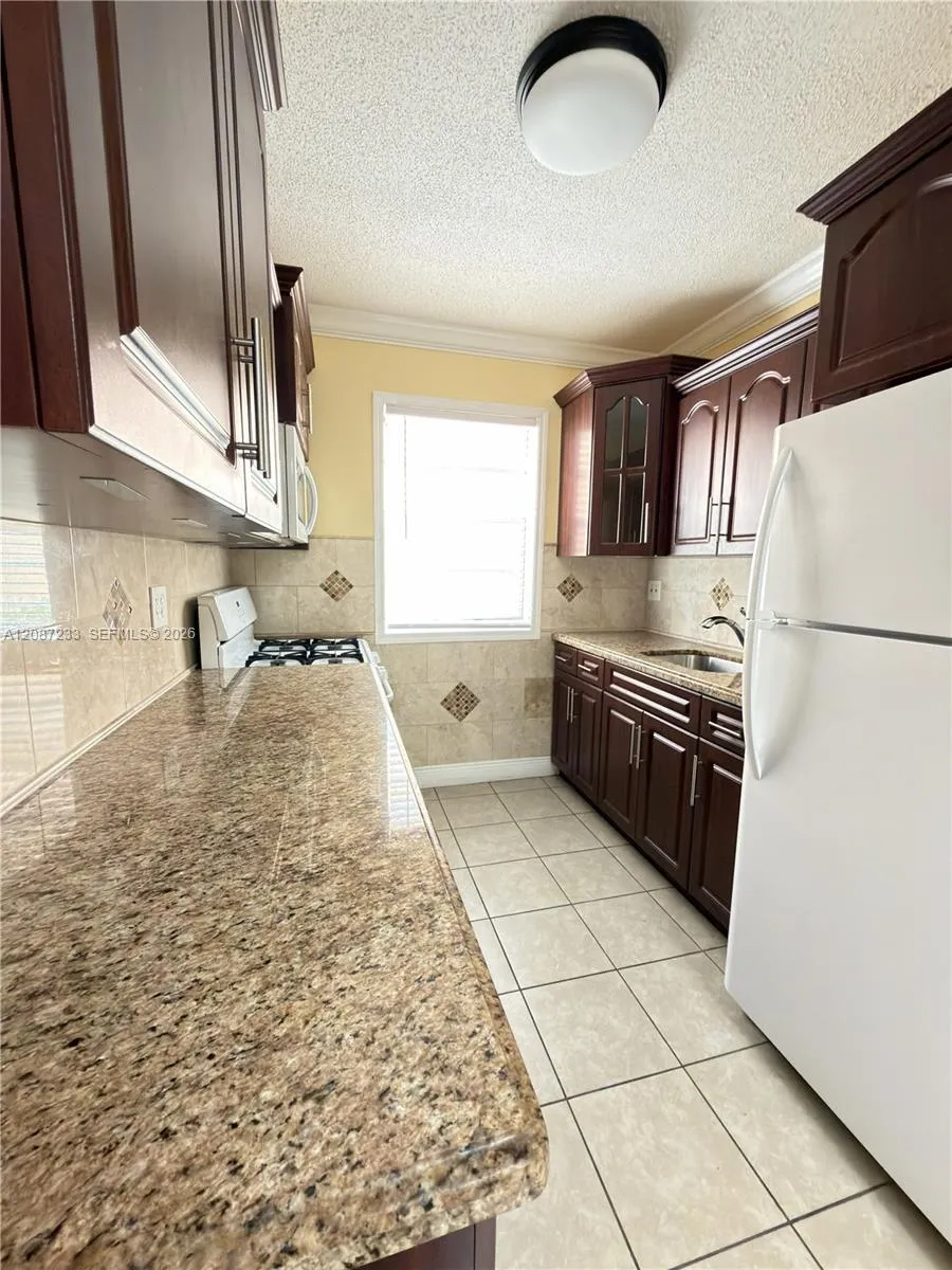 7336 Carlyle Ave #2 Miami Beach, FL 33141