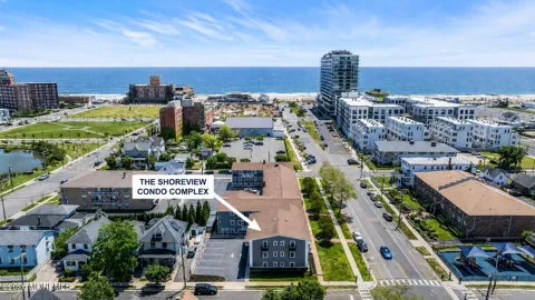 309 4th Avenue #204