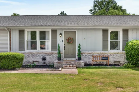 576 Cynthia Dr