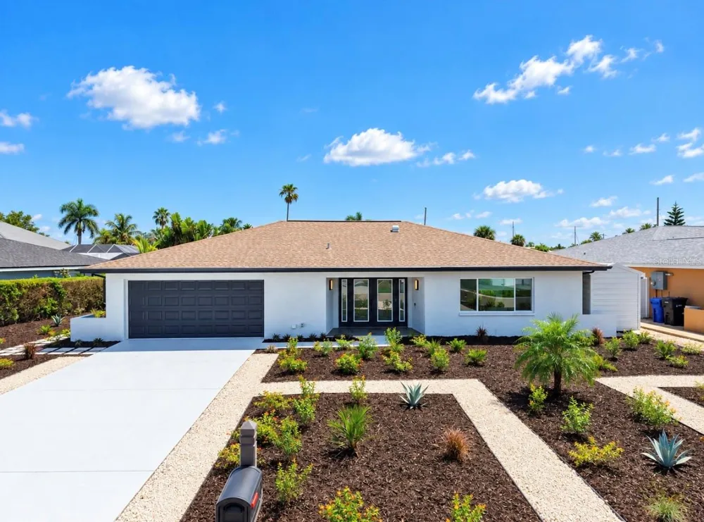 6315 WISTERIA LANE Apollo Beach, FL 33572