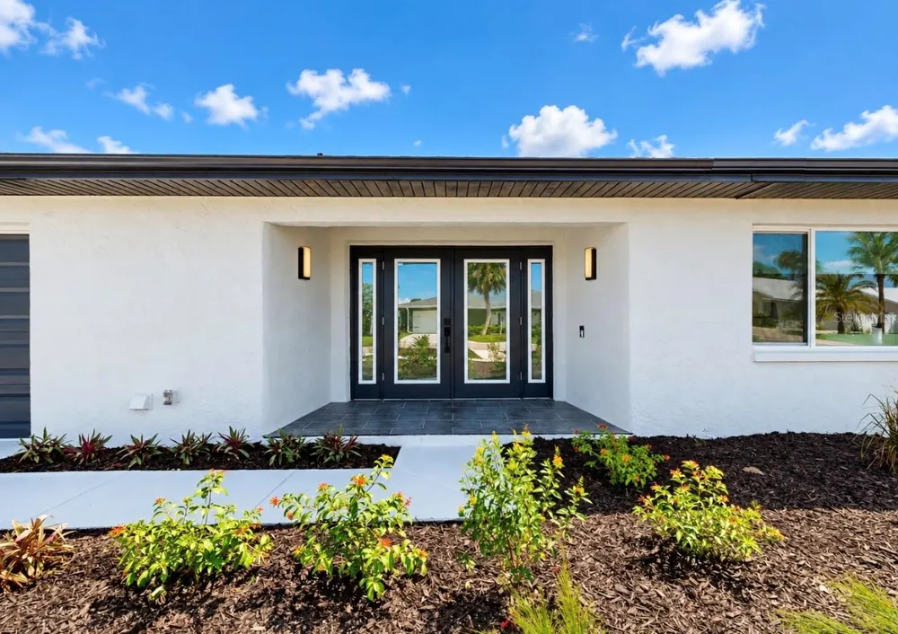 6315 WISTERIA LANE Apollo Beach, FL 33572