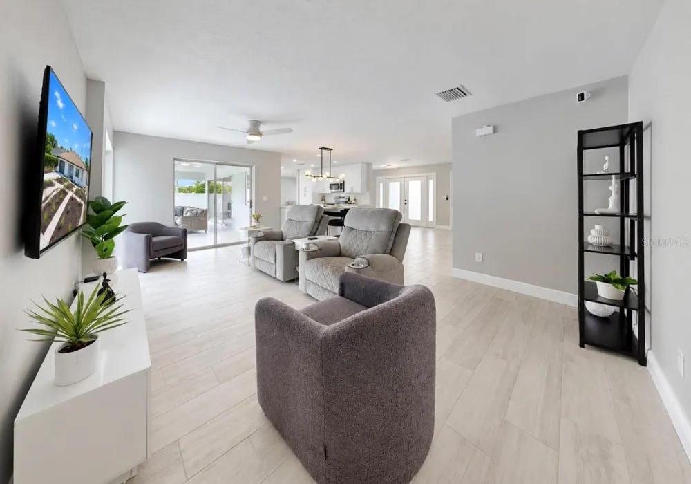 6315 WISTERIA LANE Apollo Beach, FL 33572